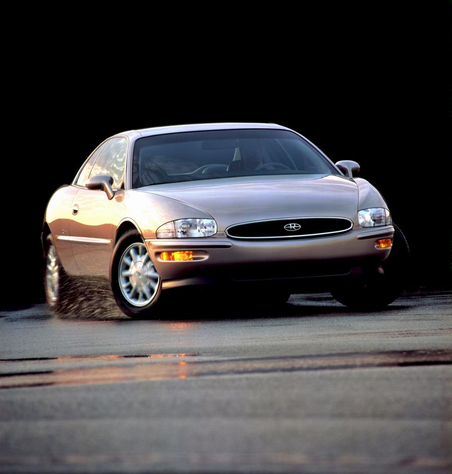  Buick Riviera (D07 GD2) 1995 года  (фото 10 из 23)